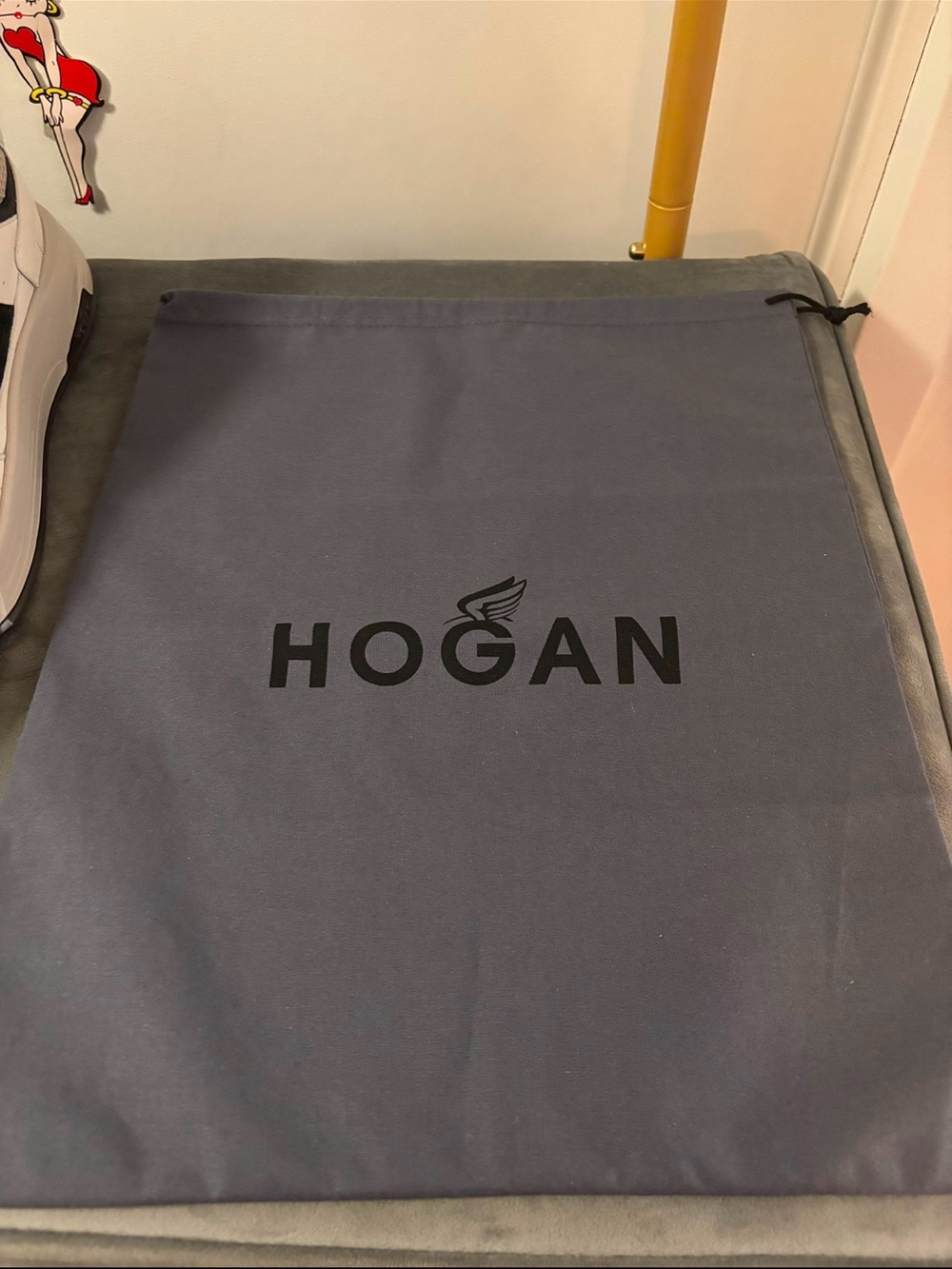Hogan Hyperlight Sneakers